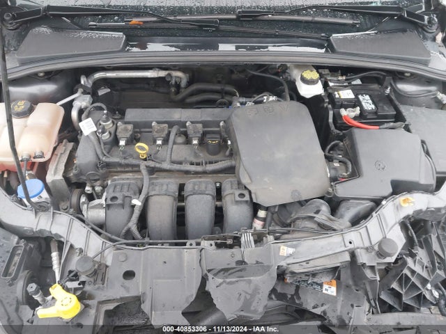 Ford FOCUS SE 2018 1FADP3K26JL255920 Image 10