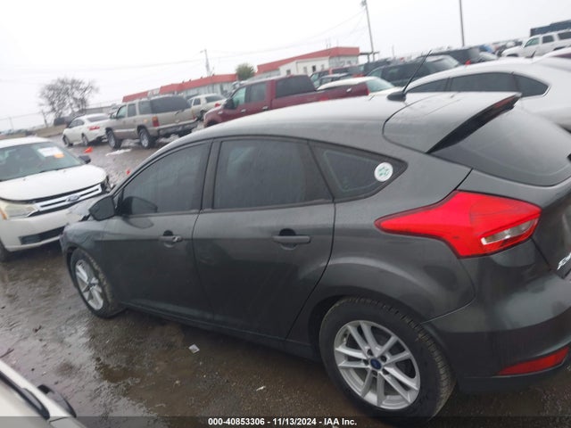 Ford FOCUS SE 2018 1FADP3K26JL255920 Image 14