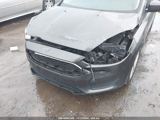 Ford FOCUS SE 2018 1FADP3K26JL255920 Image 6