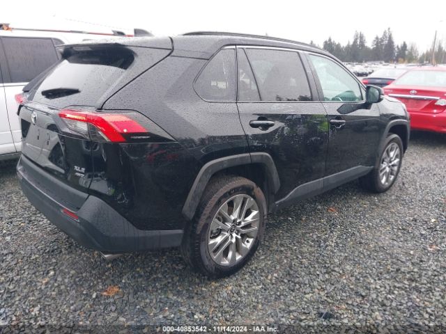 2T3A1RFV5RW429166 Toyota Rav4 Xle Premium
