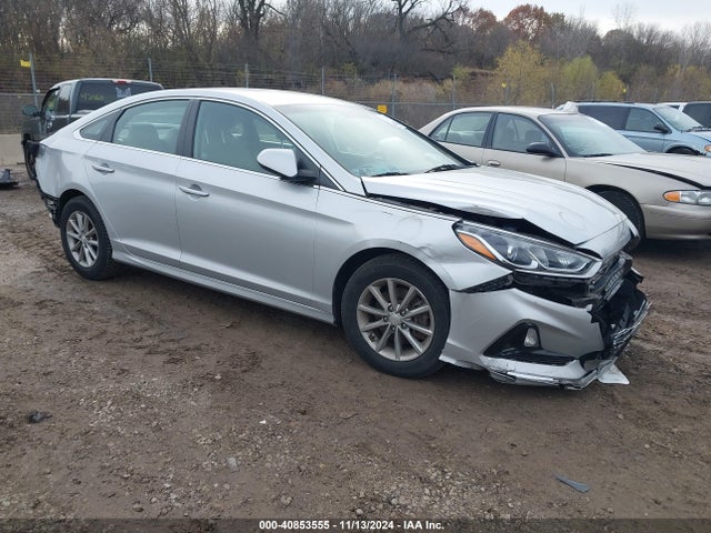 Hyundai SONATA SE 2018 5NPE24AF4JH728869 Image 1