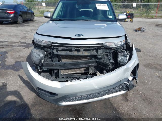 KNDJ23AU8M7777217 KIA SOUL S