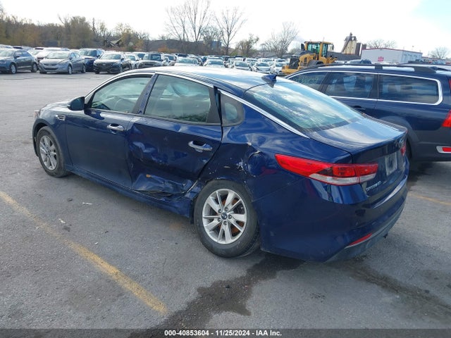 KIA Optima Lx 2018 5XXGT4L33JG247399 Image 3