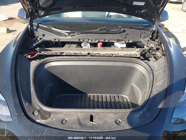2024 TESLA MODEL Y 7SAYGDEE8RA222844 Photo 9