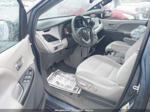 5TDKK3DC2GS724661 Toyota Sienna Le 8 Passenger
