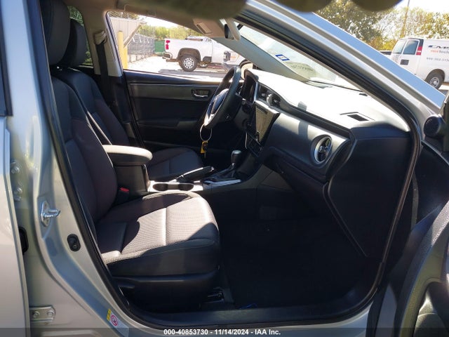 Toyota COROLLA LE 2018 5YFBURHE1JP849160 Image 5
