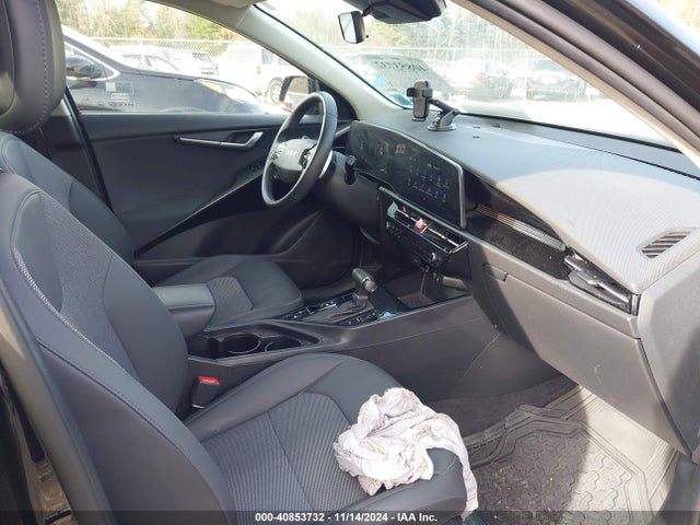 KNDCR3LE1P5051757 KIA Niro Ex Touring