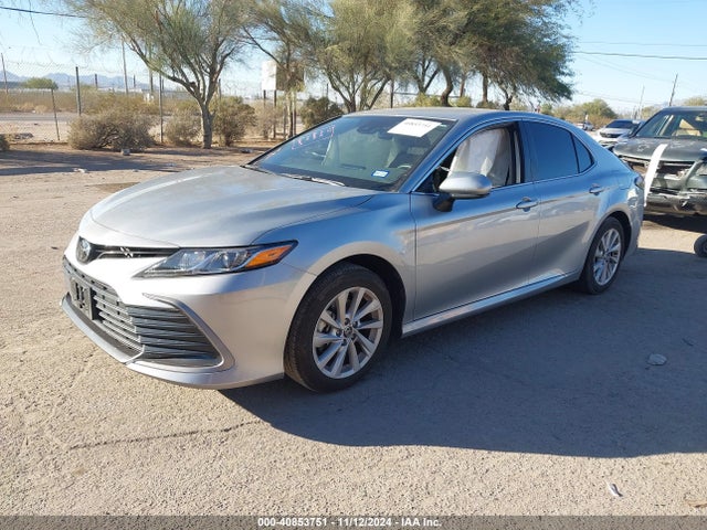 Toyota CAMRY LE 2023 4T1C11AK4PU092552 Image 2