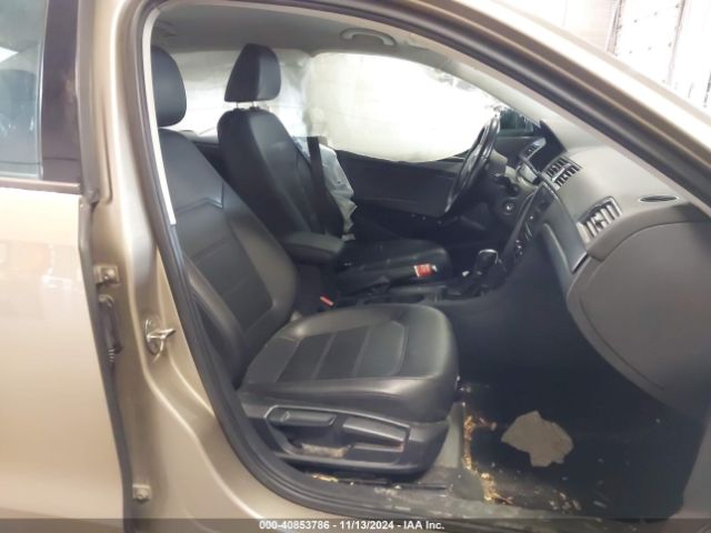 1VWAS7A31FC029995 Volkswagen Passat 1.8t Wolfsburg Edition