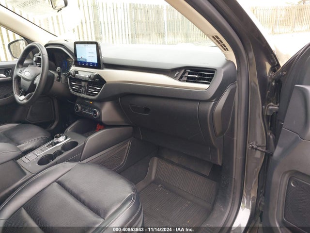 1FMCU0BZ7LUC44976 Ford Escape Se Sport Hybrid