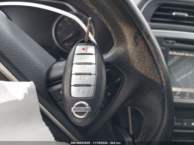 1N4AA6AP2JC389102 Nissan Maxima 3.5 Sv