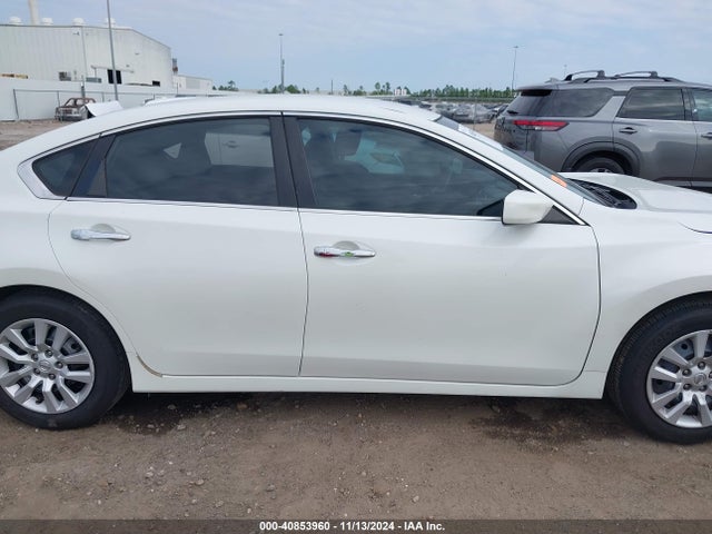 Nissan Altima 2.5 S 2014 1N4AL3AP3EN230155 Image 14