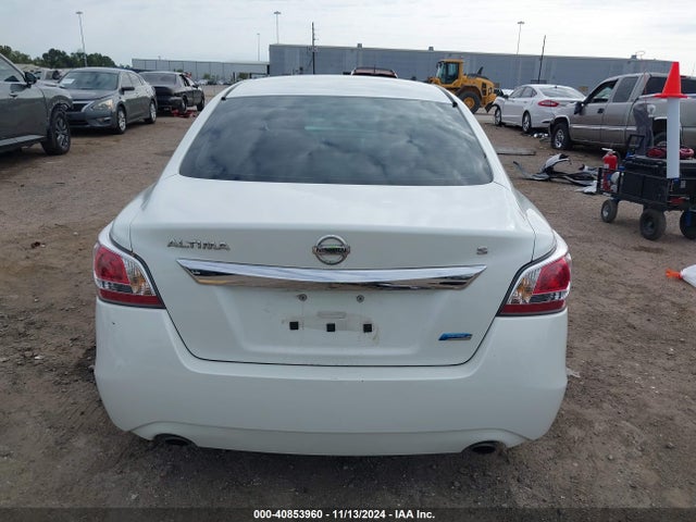 Nissan Altima 2.5 S 2014 1N4AL3AP3EN230155 Image 17