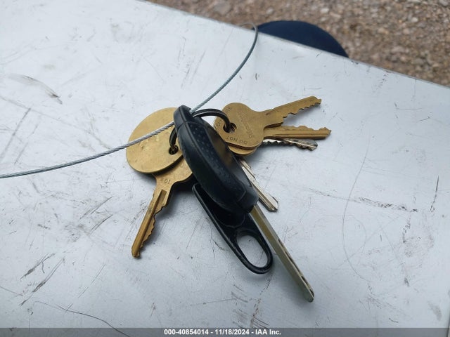 2006 MINI COOPER S WMWRE33516TL21373 Photo 10