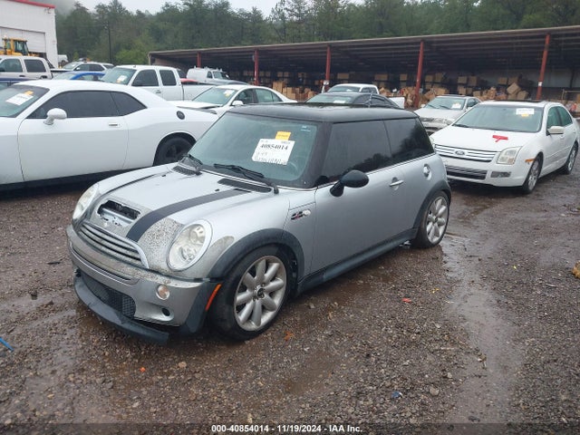 2006 MINI COOPER S WMWRE33516TL21373 Photo 1