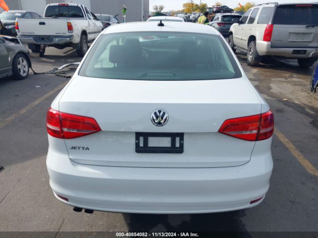 3VW1K7AJ0FM307508 Volkswagen Jetta 2.0l S