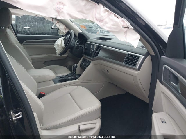 1V2XR2CA5KC581211 Volkswagen Atlas 3.6l V6 Se W/technology R-line