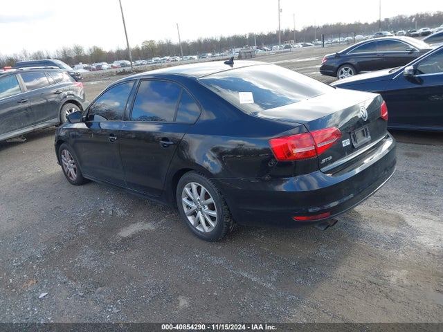 3VW2K7AJ9FM352662 Volkswagen Jetta 2.0l S