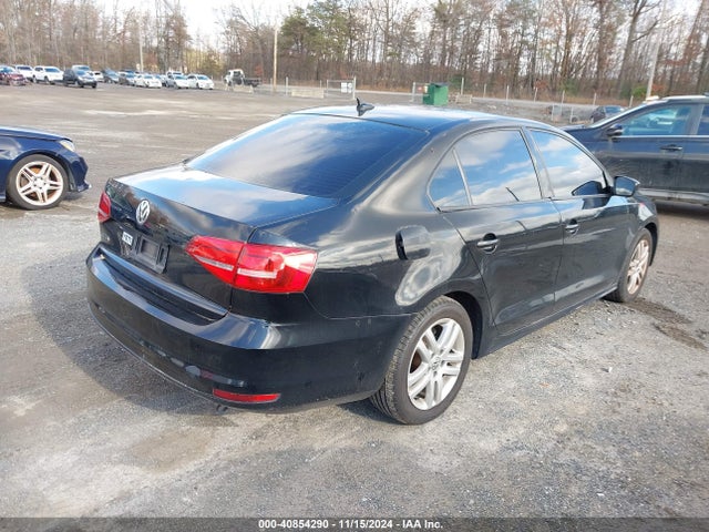 3VW2K7AJ9FM352662 Volkswagen Jetta 2.0l S