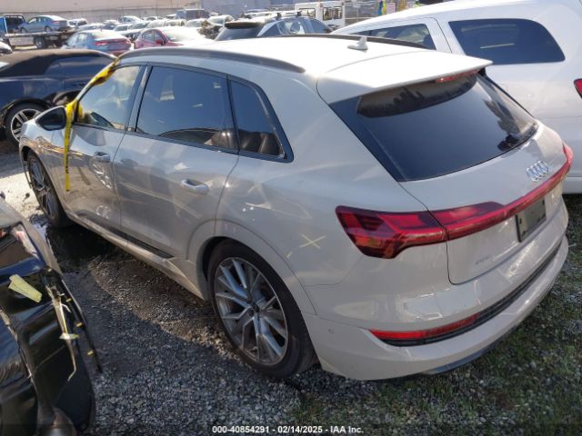 WA1VAAGE8MB014744 Audi E-tron Prestige Quattro