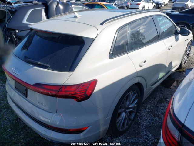WA1VAAGE8MB014744 Audi E-tron Prestige Quattro