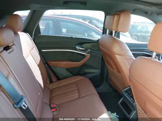 WA1VAAGE8MB014744 Audi E-tron Prestige Quattro