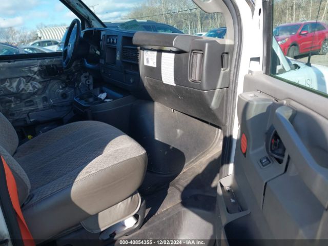 1GCWGAF19H1317826 Chevrolet Express 2500 Work Van