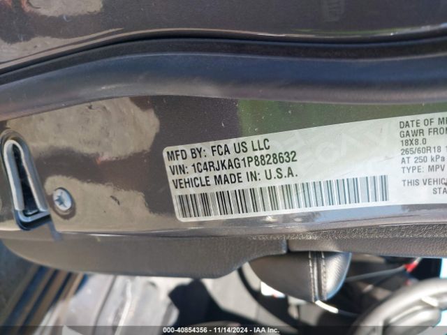 1C4RJKAG1P8828632 Jeep Grand Cherokee L Laredo 4x4