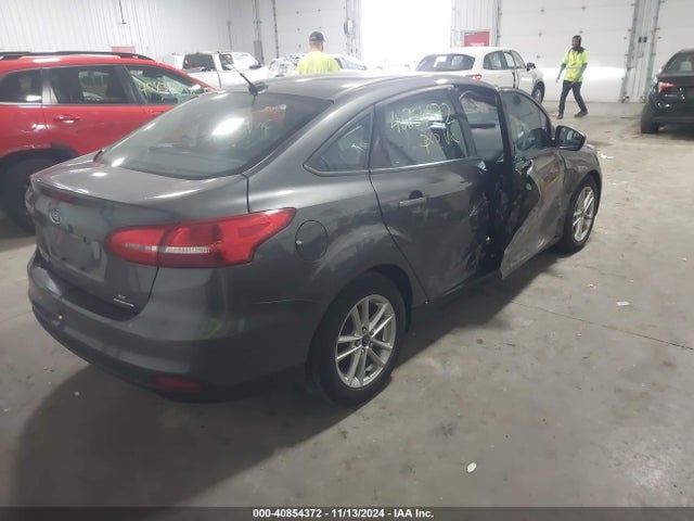 1FADP3F20GL227226 Ford FOCUS SE