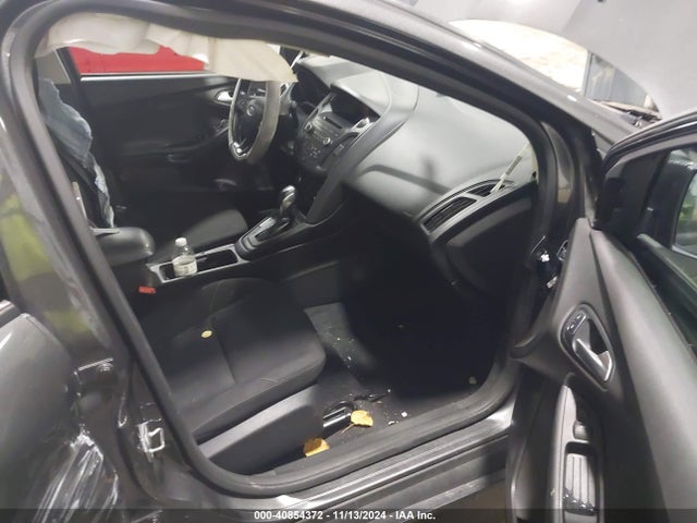 1FADP3F20GL227226 Ford FOCUS SE
