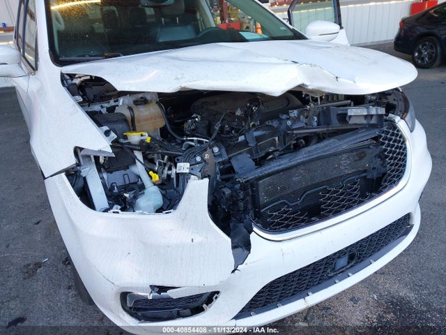 2C4RC1BG2NR188953 Chrysler Pacifica Touring L