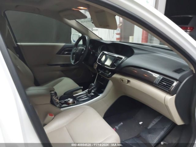 1HGCR3F90GA032463 Honda Accord Touring