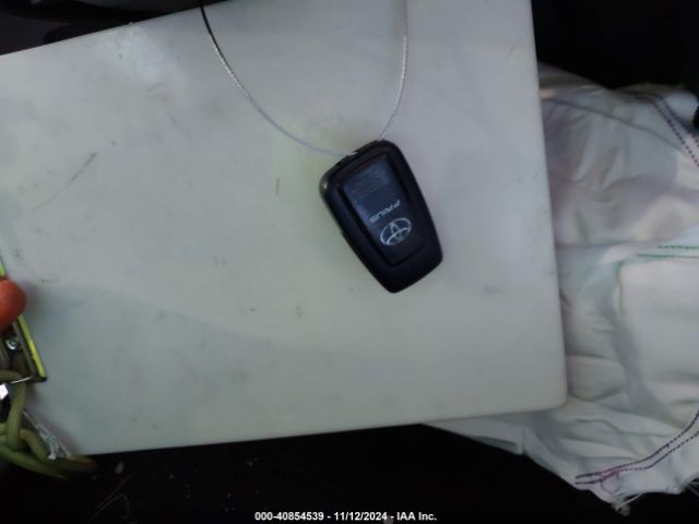JTDKARFU6G3017186 Toyota Prius