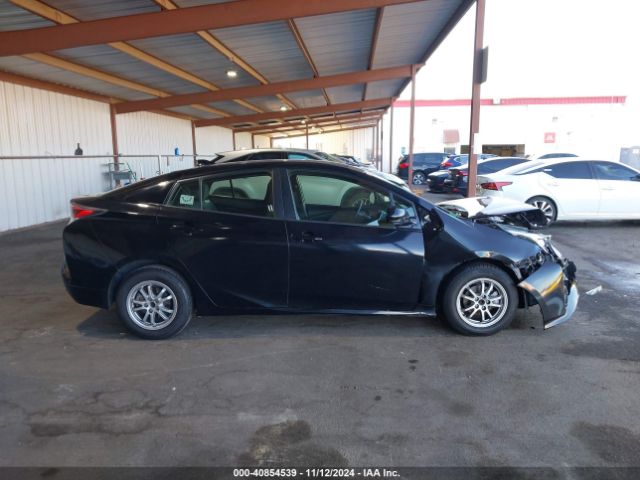 JTDKARFU6G3017186 Toyota Prius
