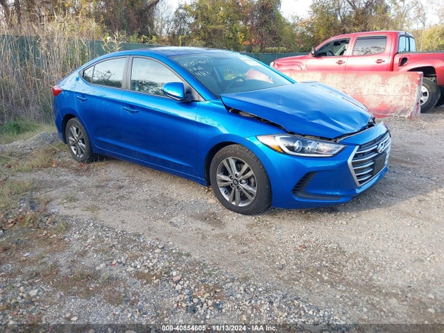 2018 5NPD84LF0JH321106 main image