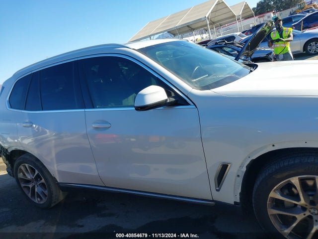 5UXCR4C02N9L25174 BMW X5