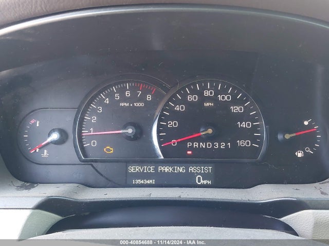 2010 CADILLAC DTS 1G6KP5E93AU127833 Photo 6