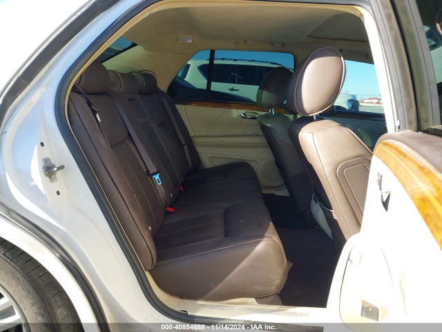 2010 CADILLAC DTS 1G6KP5E93AU127833 Photo 7