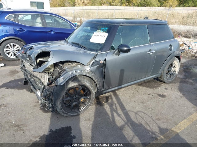 2007 MINI COOPER S WMWMF73547TT80160 Photo 1