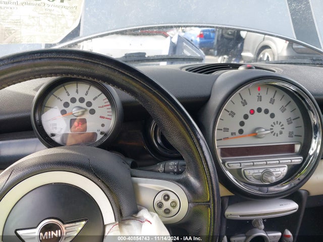 2007 MINI COOPER S WMWMF73547TT80160 Photo 6