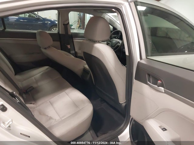 Hyundai ELANTRA SE 2017 5NPD74LF4HH127269 Image 8