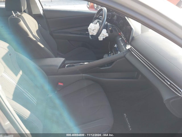 Hyundai ELANTRA SEL 2023 5NPLS4AG2PH111009 Image 5