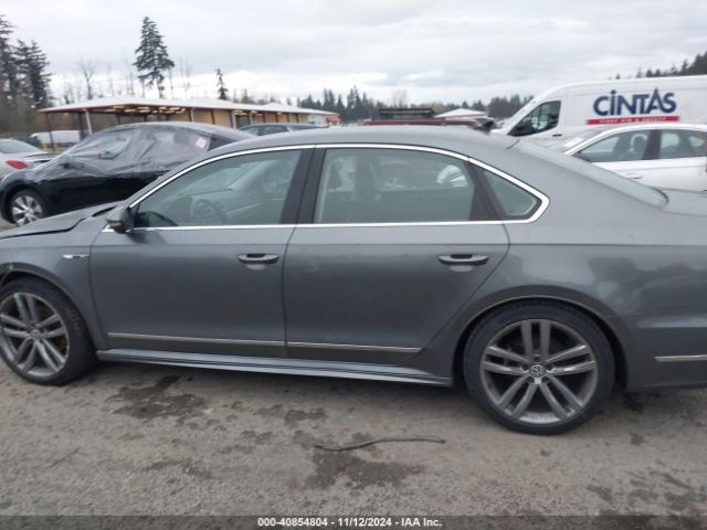 1VWDT7A34HC020303 Volkswagen Passat 1.8t R-line