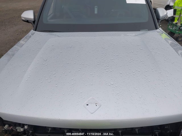 Rivian R1s Launch Edition 2023 7PDSGABLXPN003754 Image 10
