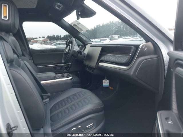 Rivian R1s Launch Edition 2023 7PDSGABLXPN003754 Image 5