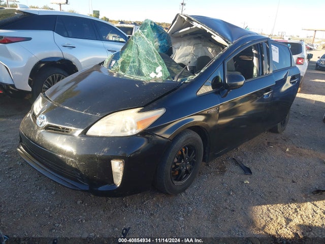 Toyota Prius Two 2014 JTDKN3DUXE0383753 Image 2