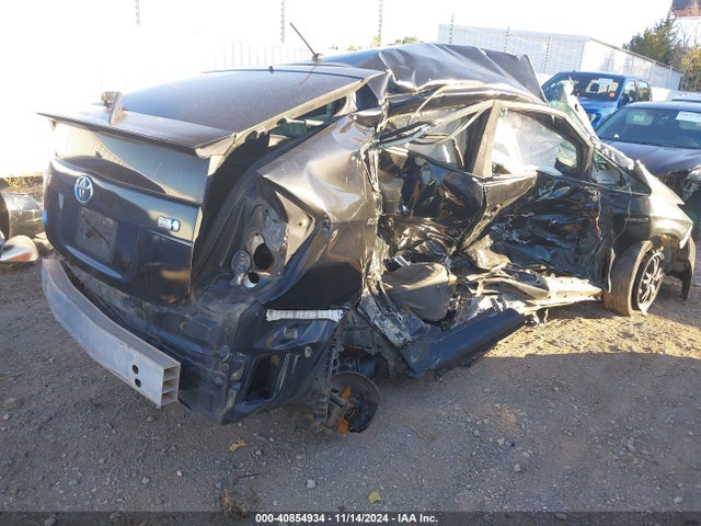 Toyota Prius Two 2014 JTDKN3DUXE0383753 Image 4