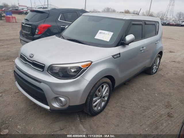 KIA SOUL + 2018 KNDJP3A57J7568489 Image 2