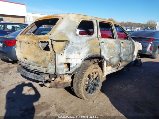 1C4RJEAG1JC471880 Jeep Grand Cherokee Altitude 4x2