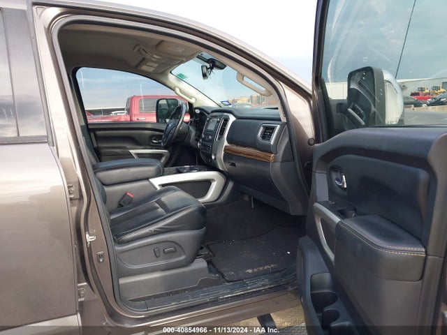 1N6BA1F27GN511445 Nissan Titan Xd Sl Diesel